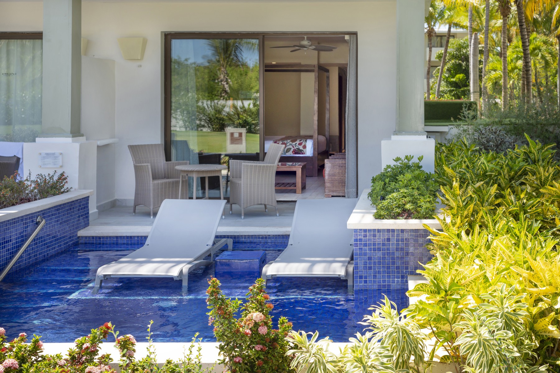 Privileged Deluxe Junior Suite & Swimming Pool